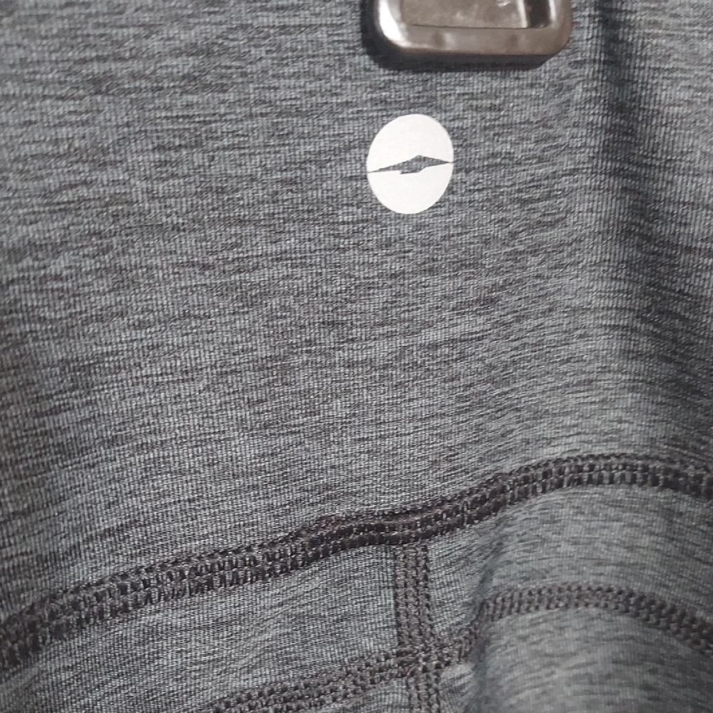 Avia Dark Gray Heathered Capri Leggings Women’s Size Large Mid-Calf Crop Active - Picture 3 of 7